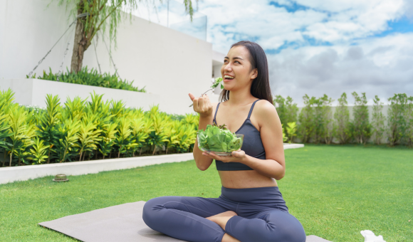 How to Safely Reset Your Health After the Holidays (Without Starving Yourself)